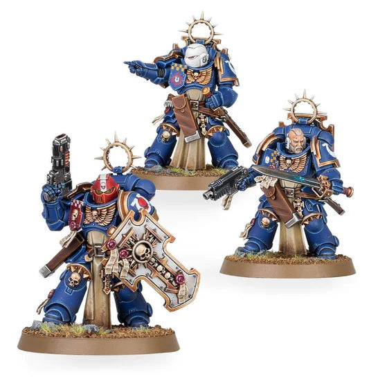 48-44 - Warhammer 40,000 - Space Marines: Bladeguard Veterans
