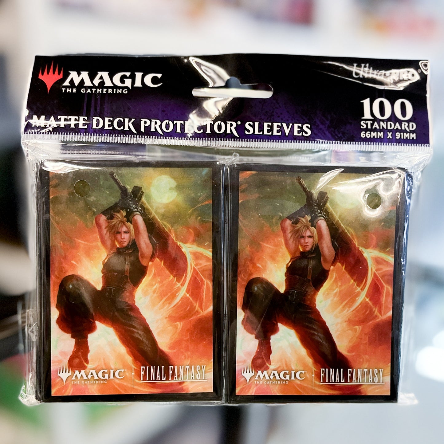 Cloud, Ex-SOLDIER (Commander) 100ct Deck Protector Sleeves